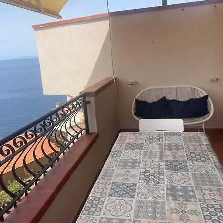 Campese Apartments *